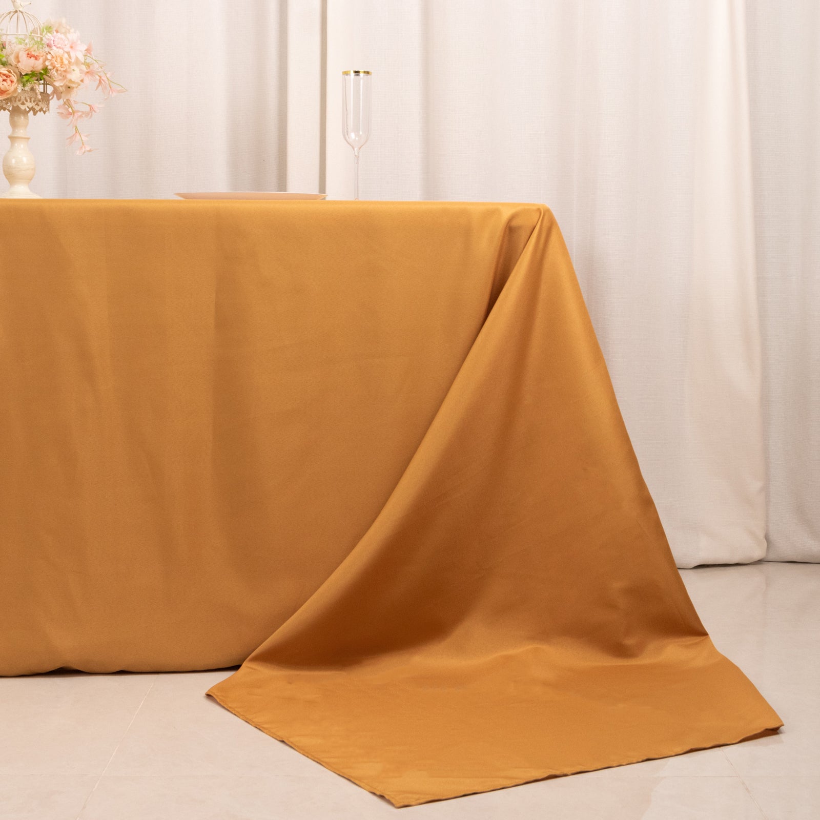 Premium Polyester 90"x156" Rectangle Tablecloth Gold - Seamless 220GSM Stain-Resistant Design for Classy Events