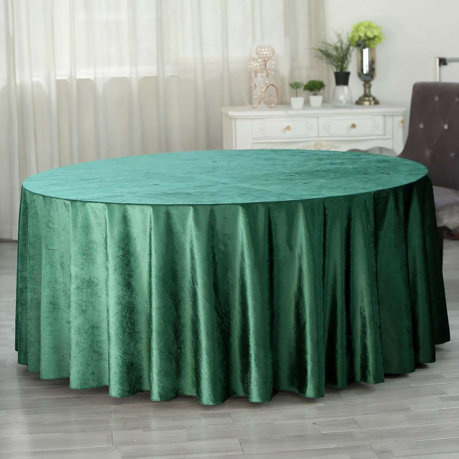 Premium Velvet 120" Round Tablecloth Hunter Emerald Green - Reusable Soft & Seamless Table Cover